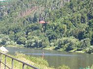 avant Bad Schandau - Les pompiers se ravitaillent pour lutter contre l'incendie dans le Národní park České Švýcarsko