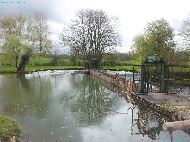 Canal du Nivernais - Barrage à Aiguilles de Fleury sur l'Aron