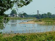 Saint-Florent-le-Vieil - En face de l'Île MocquartLe pont de D752 sur la Loire