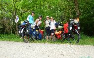 près Esztergom - Copains cyclos Coréens du Sud partis de Corée depuis 15 mois