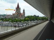 Wien - Reichsbrücke &mdash; ⑴ Kath. Kirche Franz von Assisi
