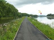 près Hnevice - au loin : Sedlo &mdash; ⑴ Sedlo