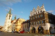 Litoměřice - à gauche : Kostel Všech Svatých