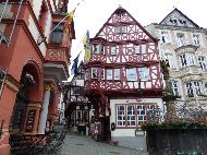 Bernkastel-Kues - Markt - Michaelsbrunnen