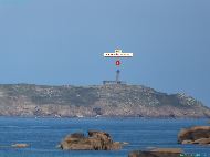 Trégastel - Phare de l'Île aux Moines depuis la Plage de Tourony &mdash; ⑴ Phare de l'Île aux Moines