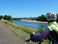 en face La-Charité-sur-Loire