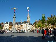 Lille - Colonne de la Déesse et le Beffroi &mdash; ⑴ Colonne de la Déesse &mdash; ⑵ Beffroi