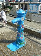 Warnemünde - Blaue Pumpe 'Lütt Pütt'