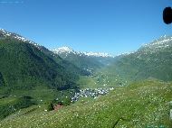 Montée en train à Oberalppass (altitude 2050m)
