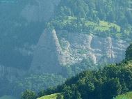 Sur le Lac des 4 Cantons, entre Gersau et Beckenried - vue sur le Rotbalmegg